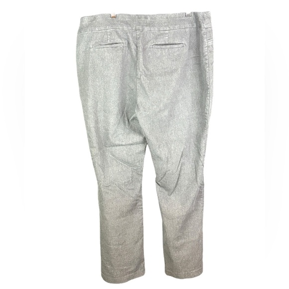 Croft & Barrow Gray Straight Leg Pull On Pants w/ Faux Front Pockets (Size 20L) - Picture 2 of 4